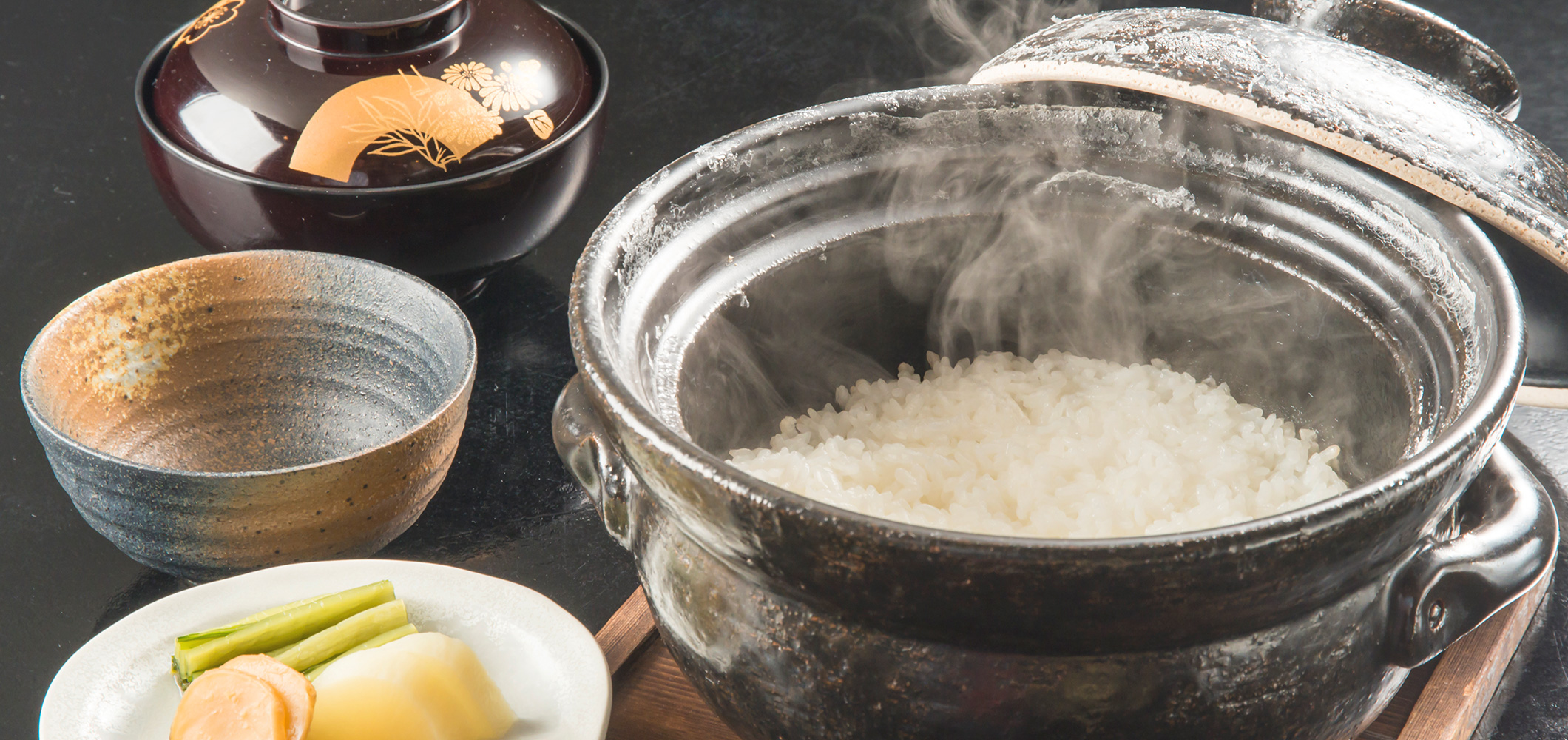 露天付き客室料理　花月特別膳「待ち月」イメージ